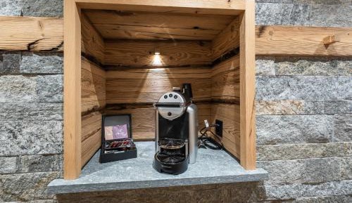 Alpenchic Deluxe Double Room with Balcony and Mountain View