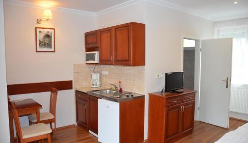 Studio Apartment
