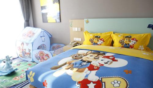 Standard Room with One King and One Single Bed - Kid Theme