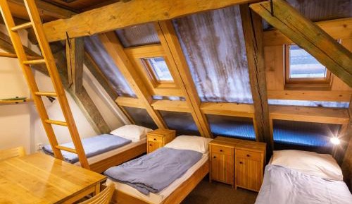 Economy Quadruple Room with Shared Bathroom