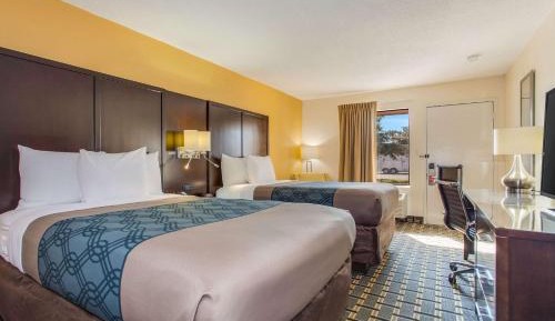 Double Room with Two Double Beds - Non-Smoking