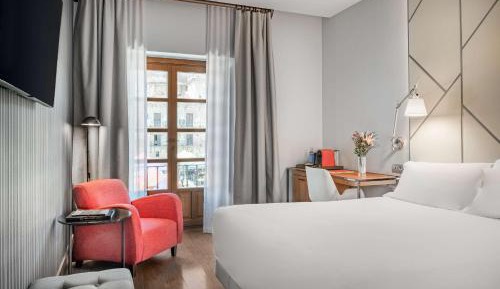 Superior Double or Twin Room with View