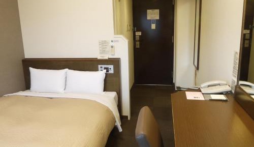 Semi Double Room - Non-Smoking 