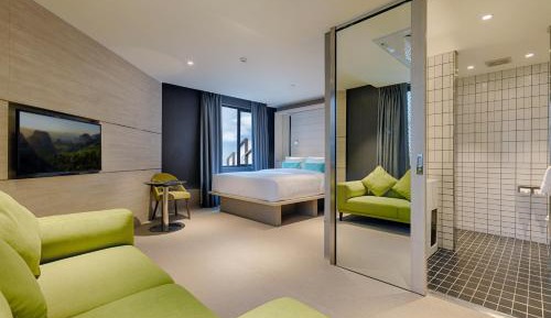 Premier King Room