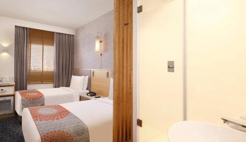 Standard Room with Two Single Beds