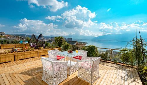 Sea View Garden Family Suite