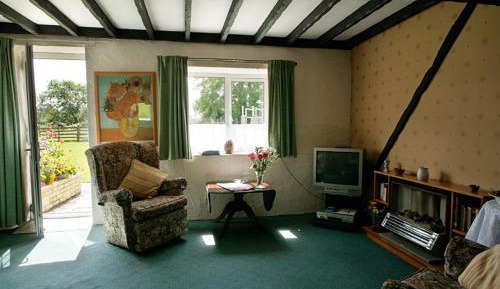 Small One-Bedroom Cottage