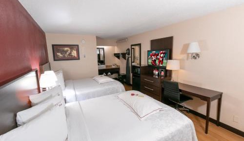 Premium Room with Two Queen Beds Smoke Free (Upgraded Bedding & Snack)