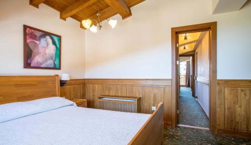 Deluxe Two-Bedroom Suite