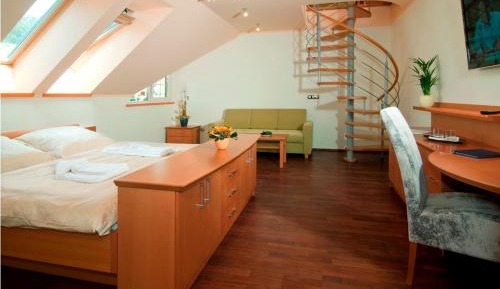 Duplex Quadruple Room