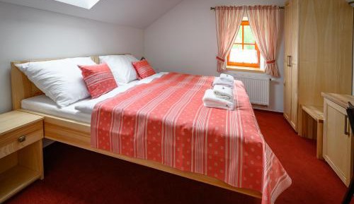 Quadruple Room with Private Bathroom