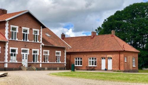 Double or Twin Room with Shared Bathroom