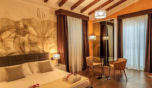 Suite with Spa Bath