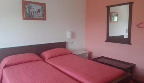 Twin Room with Shower