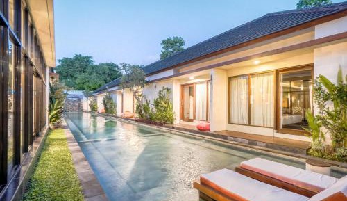 Lagoon Villa