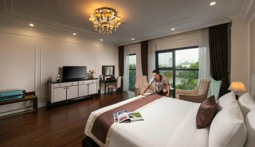Deluxe Suite