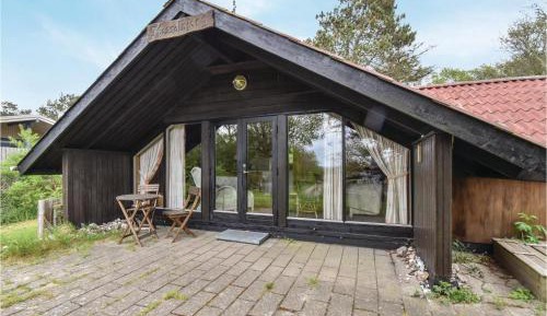 Three-Bedroom Holiday Home 