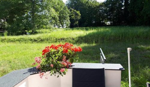 Apartment with Garden View