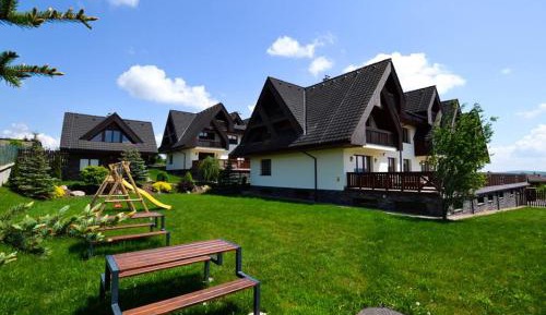 Apartment with Mountain View
