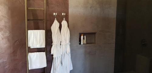 Queen Suite with Pool View