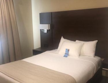 One-Bedroom Queen Efficiency Suite - Non-Smoking - Not Pet Friendly