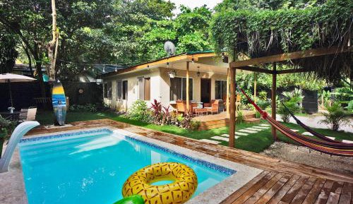 Villa with Garden View