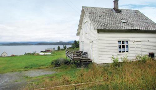 Four-Bedroom Holiday Home