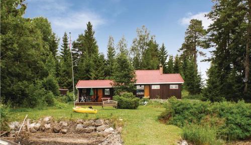 Three-Bedroom Holiday Home 