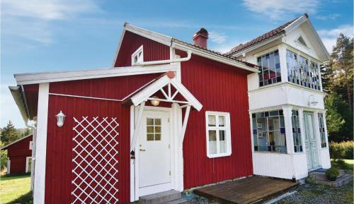 Four-Bedroom Holiday Home
