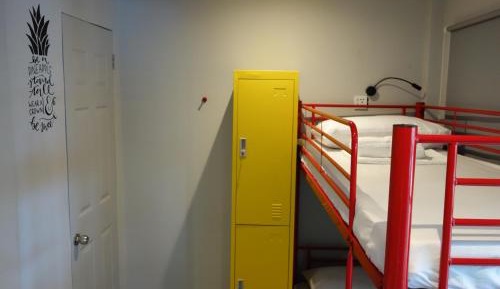 Quadruple Room with Private Bathroom