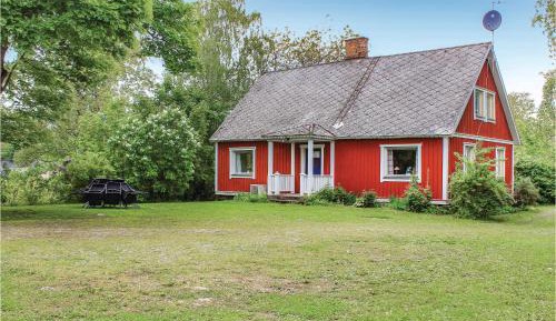 Four-Bedroom Holiday Home