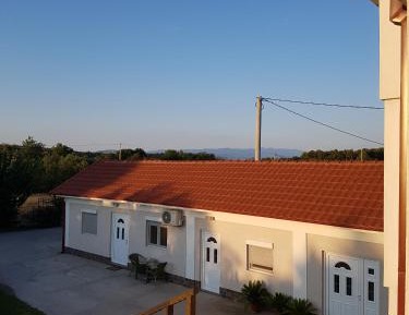 Apartment with Garden View