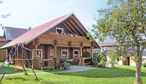 Three-Bedroom Holiday Home 