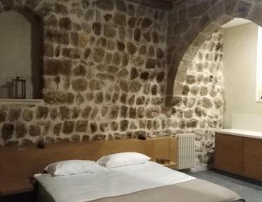 Deluxe Double Room with Shower