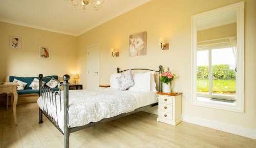 Large Double Room with Garden View