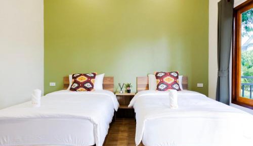 Twin Room with Private Bathroom