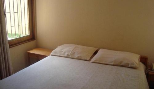 Bungalow (6 Adults)