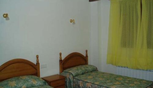 Three-Bedroom Apartment (6 Adults)