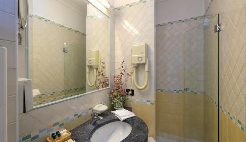 Classic Double Room with Garden View