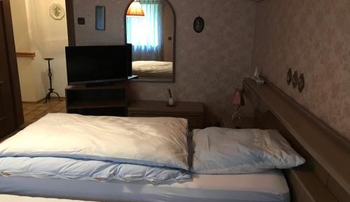 Large Single Room