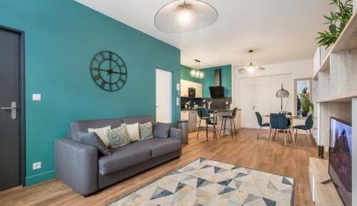 Apartment with Garden View