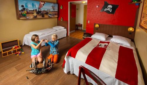 Pirate Room (2 adults + 3 Children)