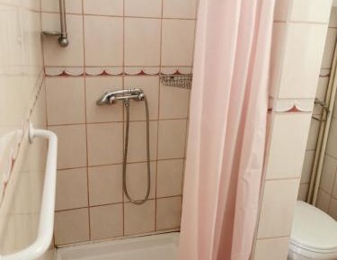 Twin Room with Shared Bathroom