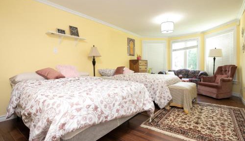 Quadruple Room with External Private Bathroom