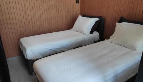 Deluxe Double Studio