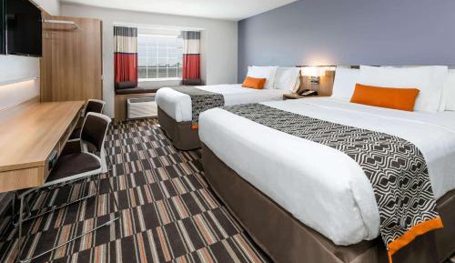 Deluxe Queen Room with Two Queen Beds - Non-Smoking