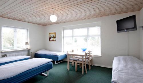 Quadruple Room with Shared Bathroom