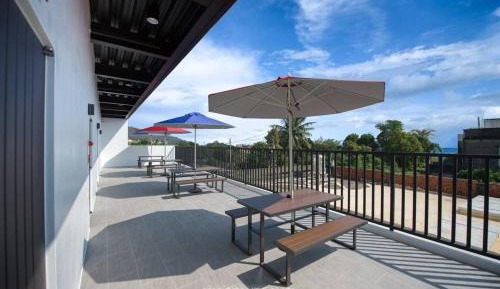 Quadruple Room with Private Bathroom