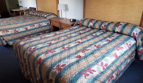 Two Queen Bed - Non-Smoking