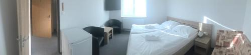 Deluxe Double Room with Shower
